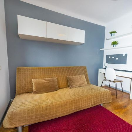 Cozy Studio Next To The Metro And City Center 바르샤바 외부 사진