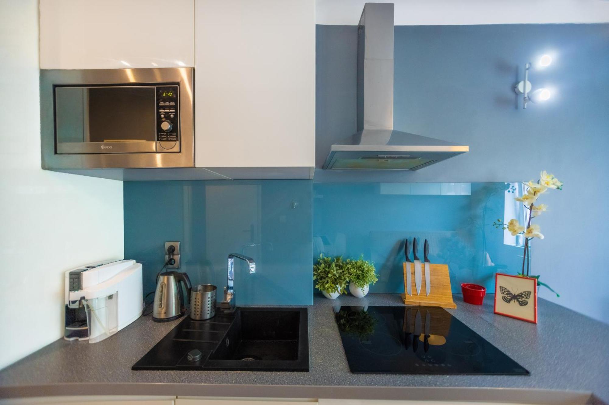 Cozy Studio Next To The Metro And City Center 바르샤바 외부 사진